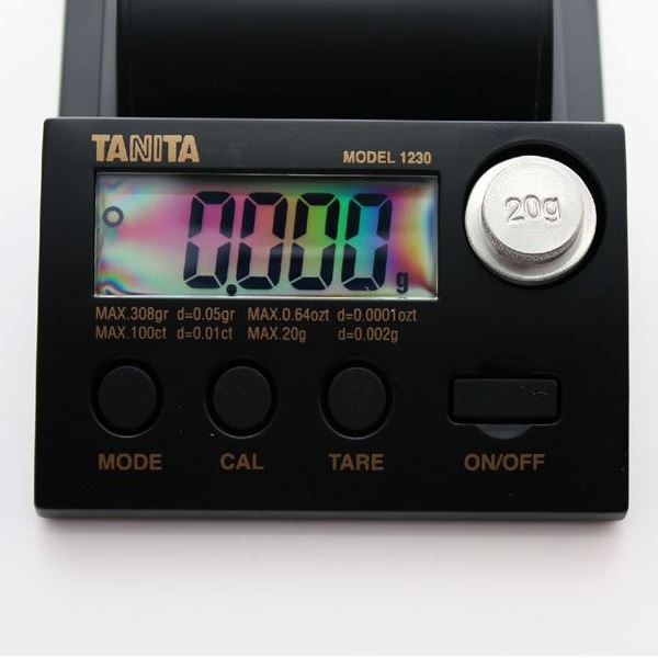 Tanita 1230 karátos zsebmérleg, 20 g/0,002 g